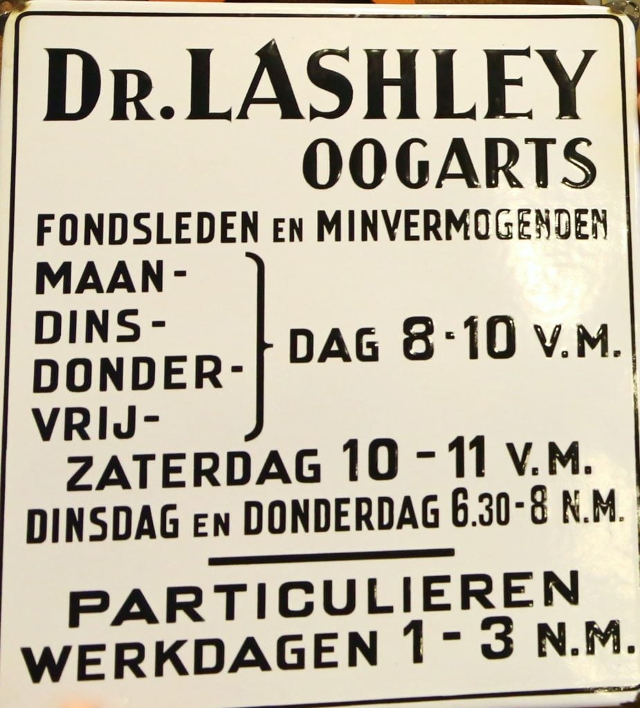 The board for Dr. Lashley’s practice, with the hours of opening.
